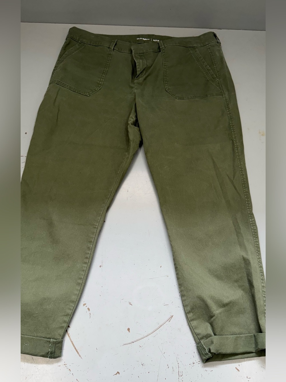 Old Navy Pixie Khaki Army Olive Green Rolled Cropped Ankle Pants size 14